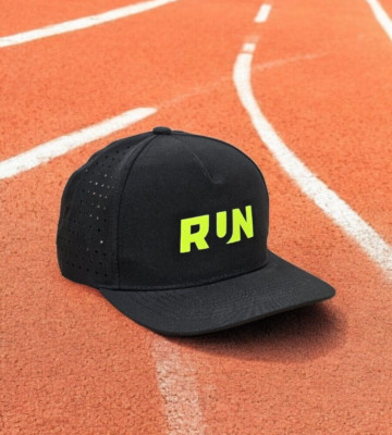 3D ''RUN'' Performance Water/Sweat Proof Adjustable Snapback Sports Hat BLACK NEW