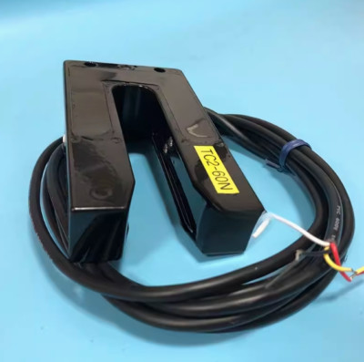 1PCS NEW FIT FOR TC2-60N edge electric eye YH sensor Randelektrik Augen Sensor