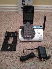 VTech CS5229 Cordless Answering System Includes Phone Jack and One Handset
