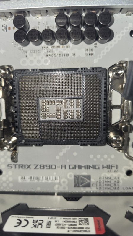 ASUS ROG STRIX Z890-A Gaming Wifi ATX PCIe x16 Gaming Wi-Fi 7 Motherboard