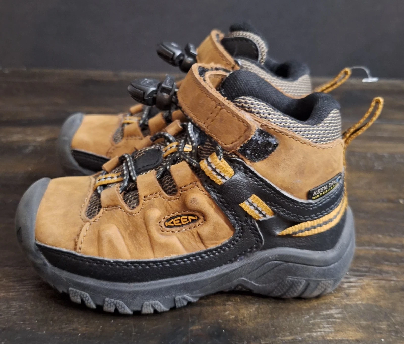 KEEN Targhee Mid Waterproof Earth Brown Child/Little Kid/Toddler Size 8 EUC