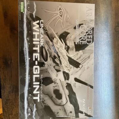 Kotobukiya Armored Core LINEARK WHITE-GLINT 1/72 Plastic Model