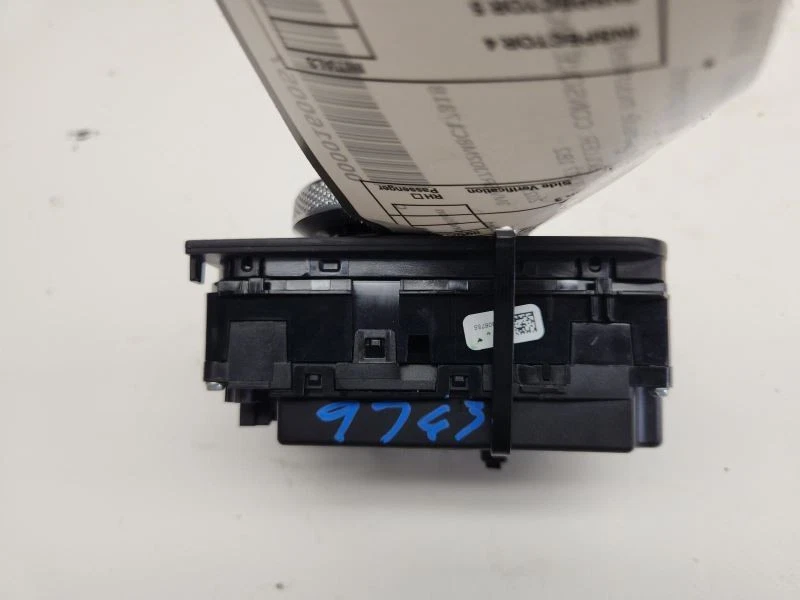 Audio Equipment Radio Controller Console Mounted Fits 20-21 BMW 330i 759109 - Image 4 of 4