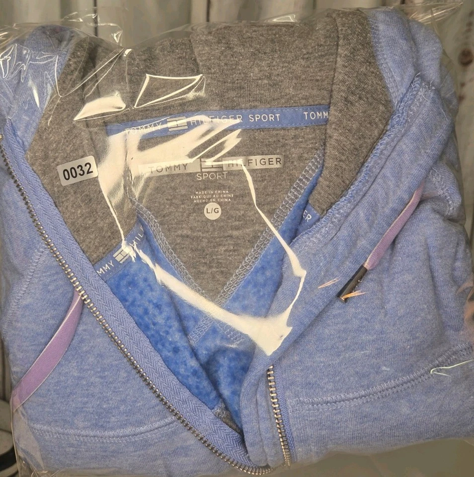 Tommy Hilfiger Womens Hoodie sz L Blue  Full zip Sweater w/Embroidered Logo cozy - Image 4 of 4