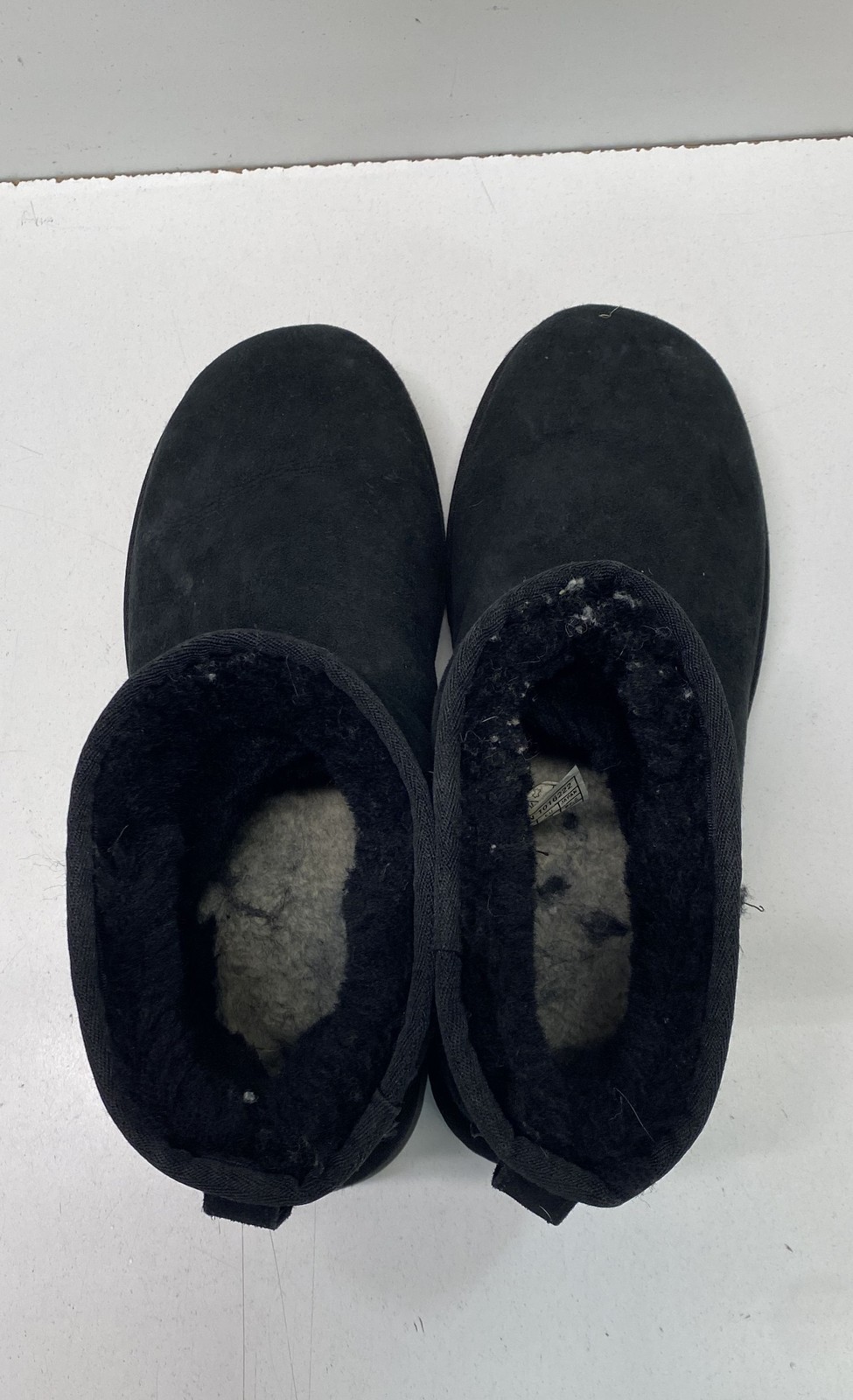 UGG Black Solid Shearling Boot Boot Men 11 - image 5