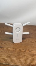 TP-Link RE650 AC2600 MU-MIMO Wi-Fi Range Extender.