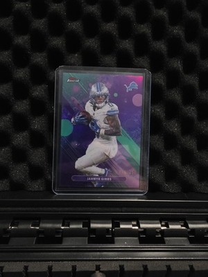 Jahmyr Gibbs 2025 Topps Finest Purple Refractor /250 Detroit Lions