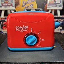 Kids Pretend Toaster Play Kitchen Toy. Toast Pops Up,when Done.