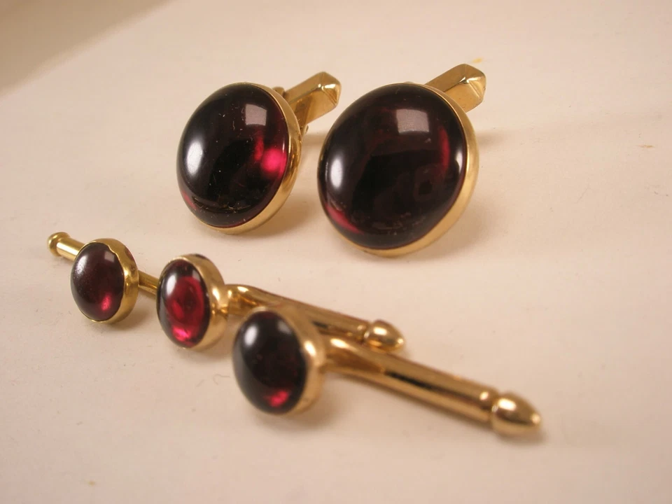 Red Round Vintage SWANK Cuff Links & Formal Tux Studs set in box R74 - Image 3 of 4