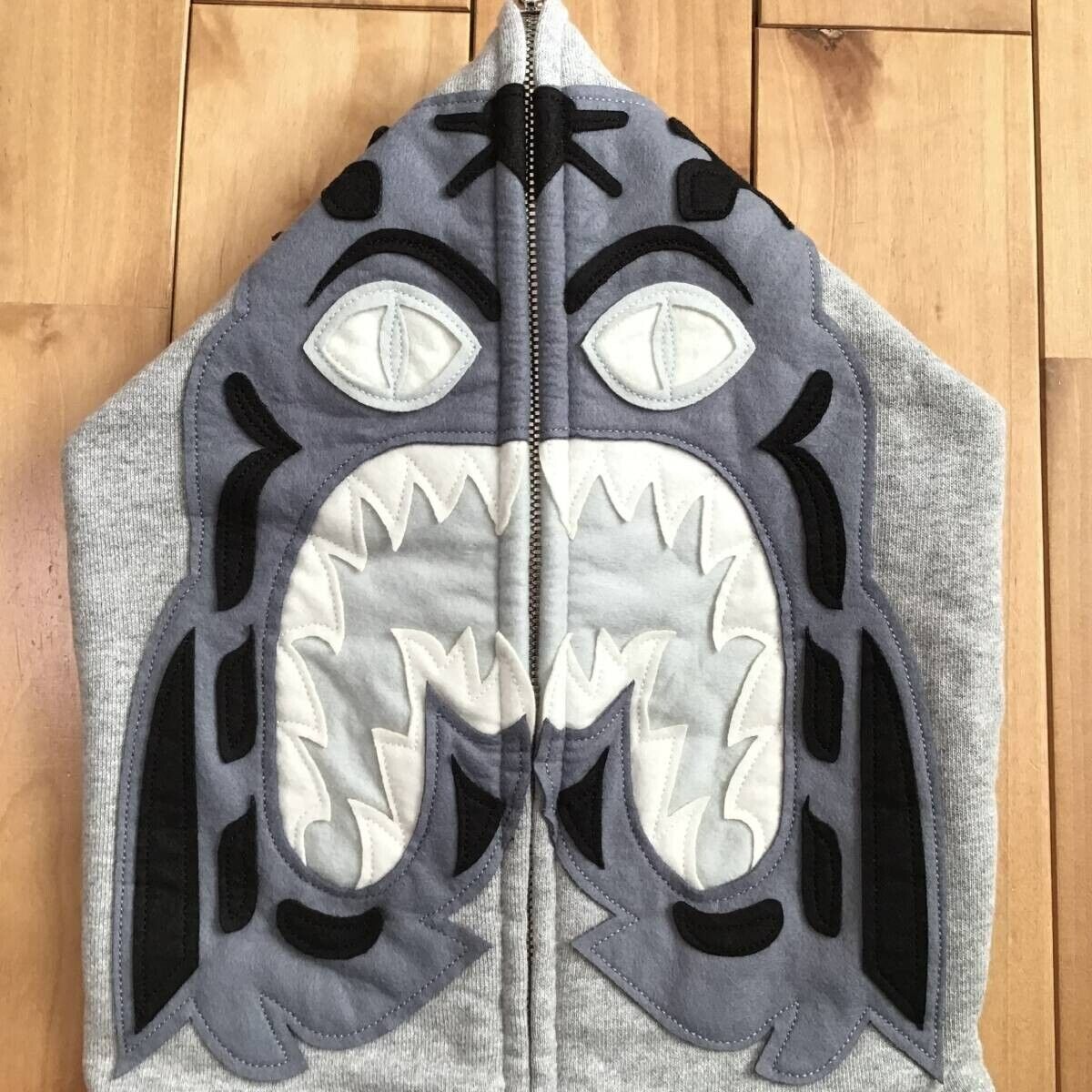 NFS limited BAPE Tiger full zip hoodie a bathing ape NIGO NFS limited BAPE Tiger full zip hoodie a bathing ape NIGO