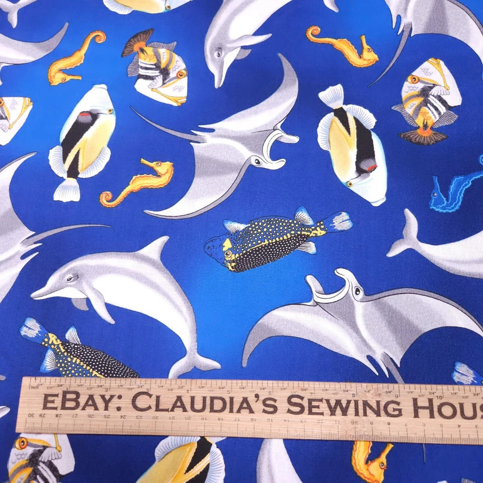 Tropical Breeze BTY Studio 8 Acolchado Tesoros Peces Delfines Azul Marino Foto 2 de 3