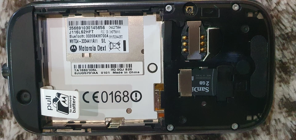 MOTOROLA Cliq Dext Slide Smartphone Mobile Phone Android QWERTY Keyboard - Image 3 of 4