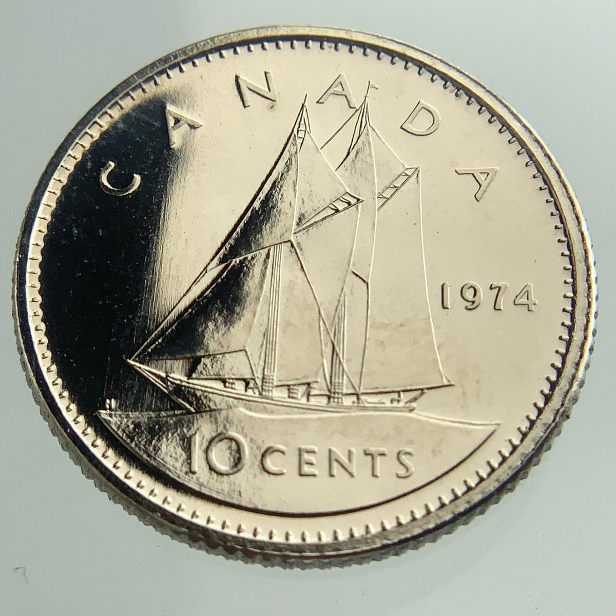 1974 Canada 10 Cents Dime KM#77.1 Uncirculated Coin From Set GG609