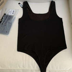 SKIMS BUTTER COLLECTION SOFT SOLD OUT THONG BODYSUIT SOOT ...