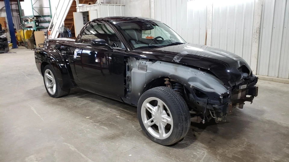 2004 Chevrolet SSR Inner Bed Shell---Conjunto de tapete *Texturizado preto*com grão de madeira - Imagem 4 de 4