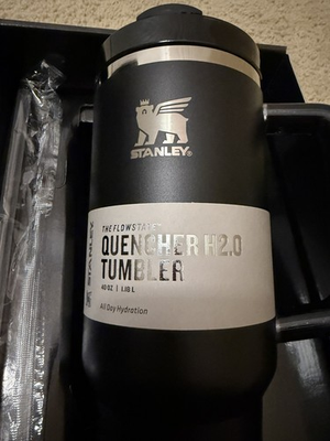 #ad Stanley Cup 40oz Light Blue Tumbler With Straw Topper $29.00