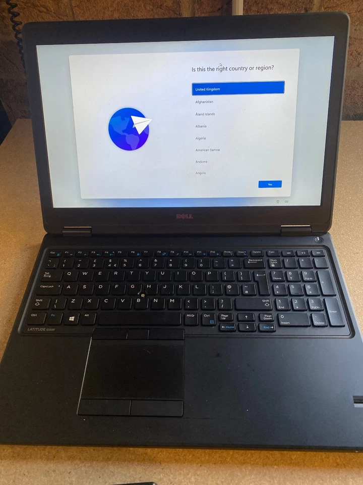 Dell Latitude E5550 · i5-5300U · 8GB · 120GB, photo 2 of 5