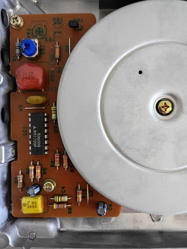 5.25 Floppy Disk Drive Sankyo, Toshiba, And Mits Componets. Made In Japan - Image 3 of 4