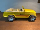 Vintage 1970s Tonka Jeepster pressed steel Truck