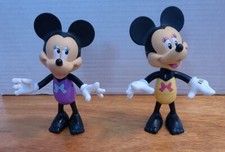 Lot de 2 poupées habillées style Snap N’ Bow Minnie Mouse Bow-Tique Disney Mattel 2011