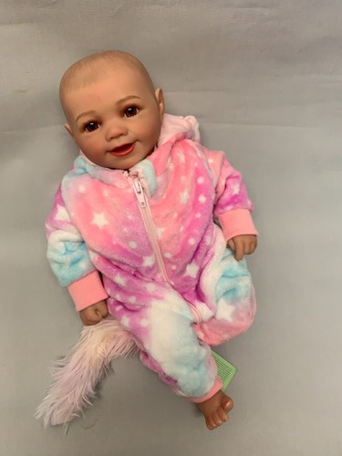 Re-born Baby Dolls Girl Sunny 17-Inch Baby Doll - New, LIGHTLY DAMAGED BOX - Picture 11 of 12