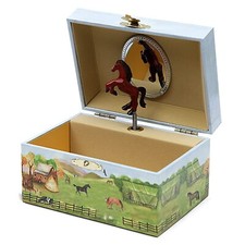 Country Hourse Boys Jewerly Box Spins to "In the Good Old Summer Time" Treasu...