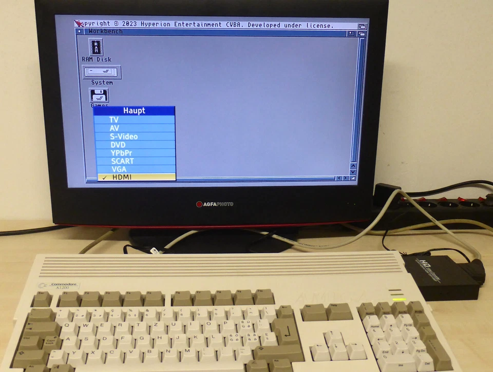 Amiga HDMI Adapter + Amiga RGB SCART Kabel - Bild 3 von 4