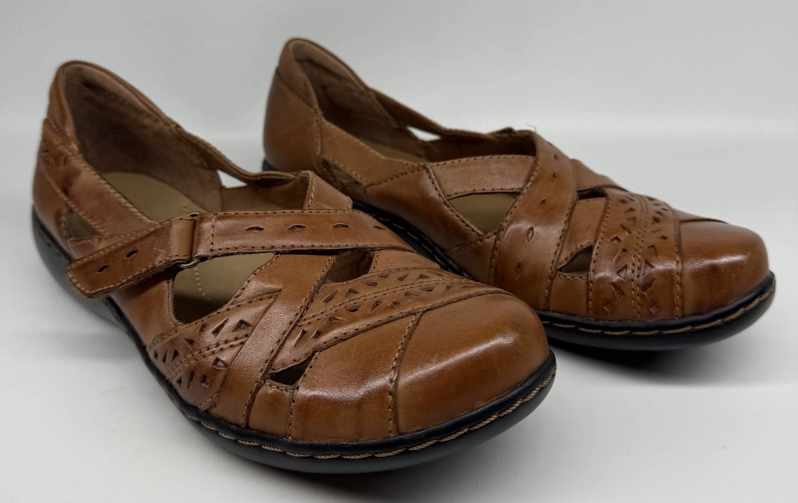 Scarpe slip on Clarks Bendables da donna taglia 7 5 M Ashland Spin Q in pelle marrone nuove senza scatola