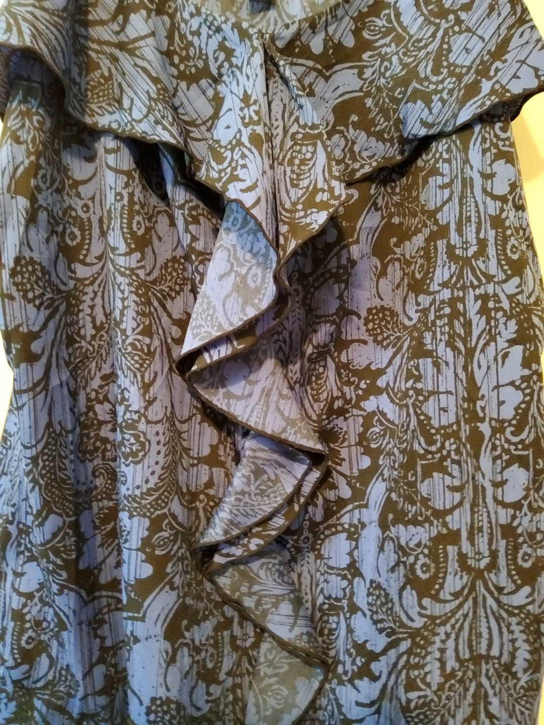 GAP Blue Black Ruffled Front Adjustable Straps Pu… - image 3