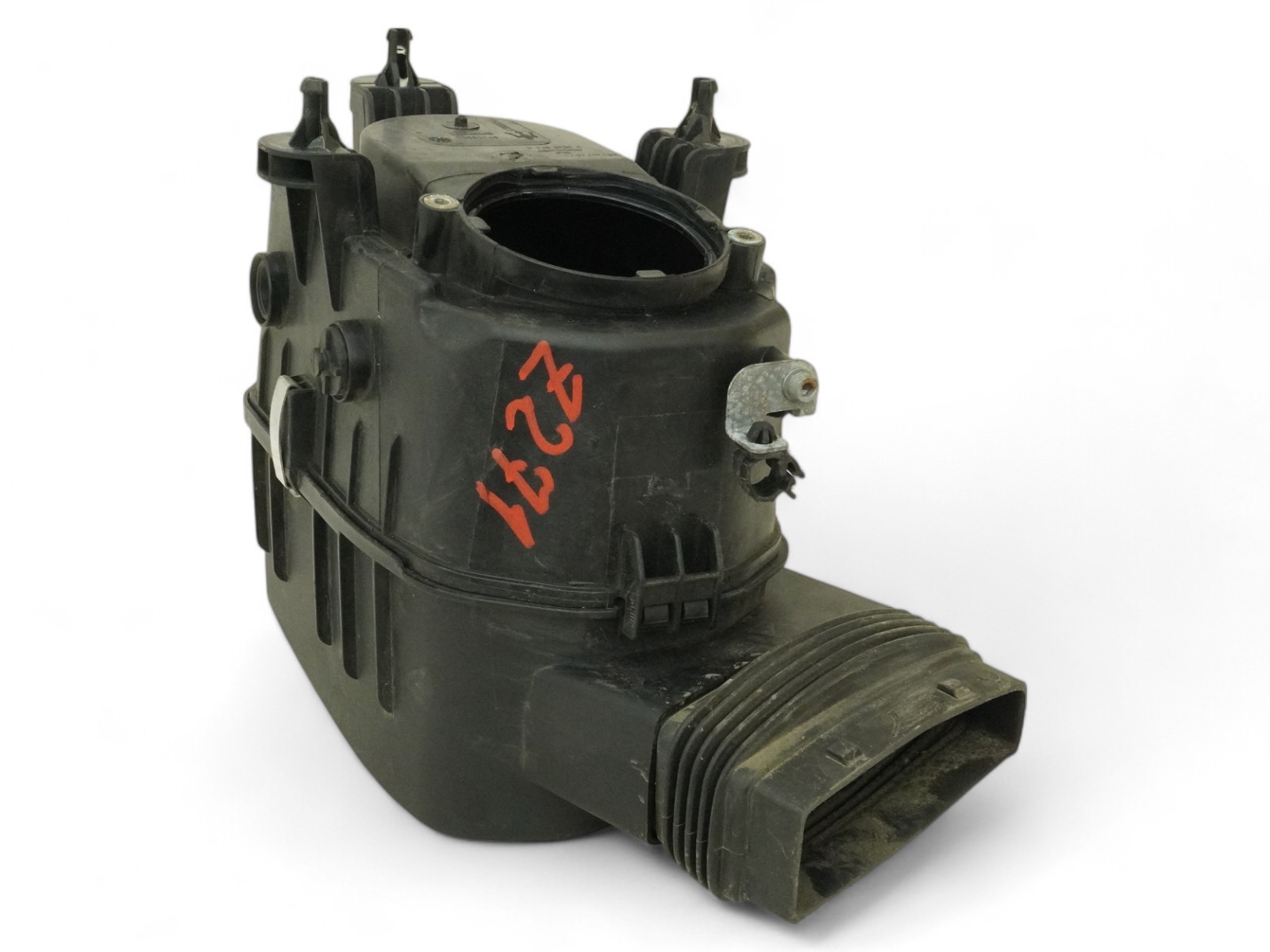 2014 - 2017 Maserati Ghibli S M157 Air Duct Intake Cleaner Passenger Right OEM