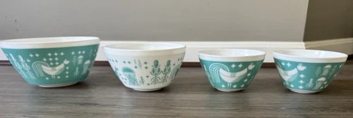 VINTAGE CHARM INSPIRED by PYREX RISE N’ SHINE 4 NESTING BOWL SET TURQUOISE WHITE