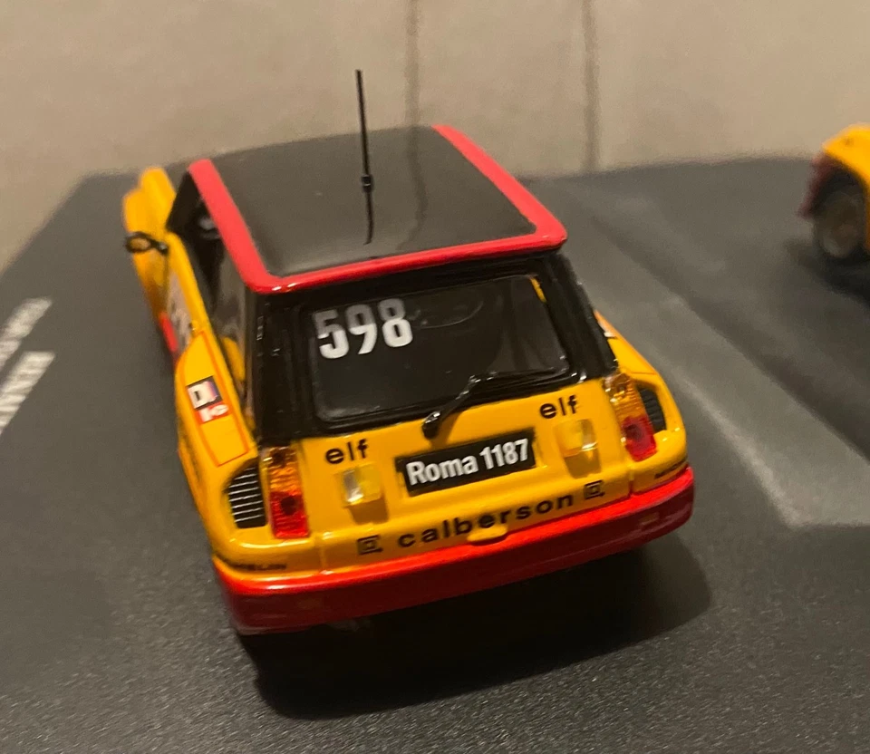 UNIVERSAL HOBBIES 1/43 - Ref: 1706 - RENAULT 5 TURBO - CALBERSON - GIRO d'ITALIA - Immagine 3 di 4