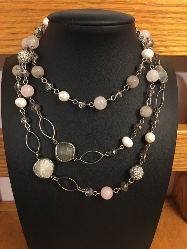 Long Decorative Metal Necklace Plastic Charm Beads Women's Fashion Jewelry