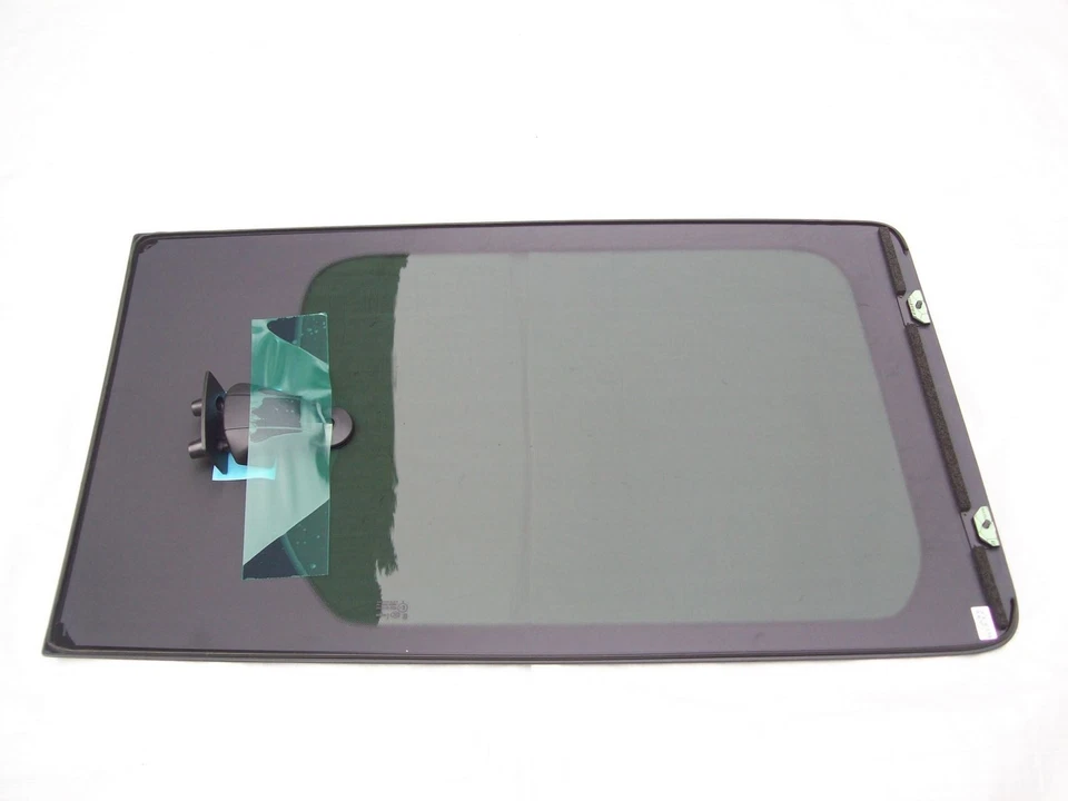 VW Caddy Hinged Window Genuine Left Glass 2K7847041N 2021 onward - Image 4 of 4