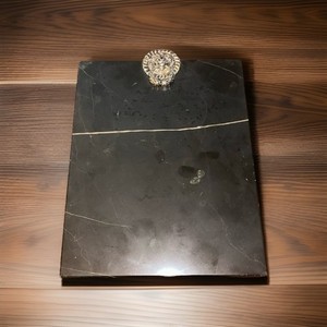 VTG 2010 Black Marble Stone Tray Charcuterie Cheese Cutting Board Serving Lion