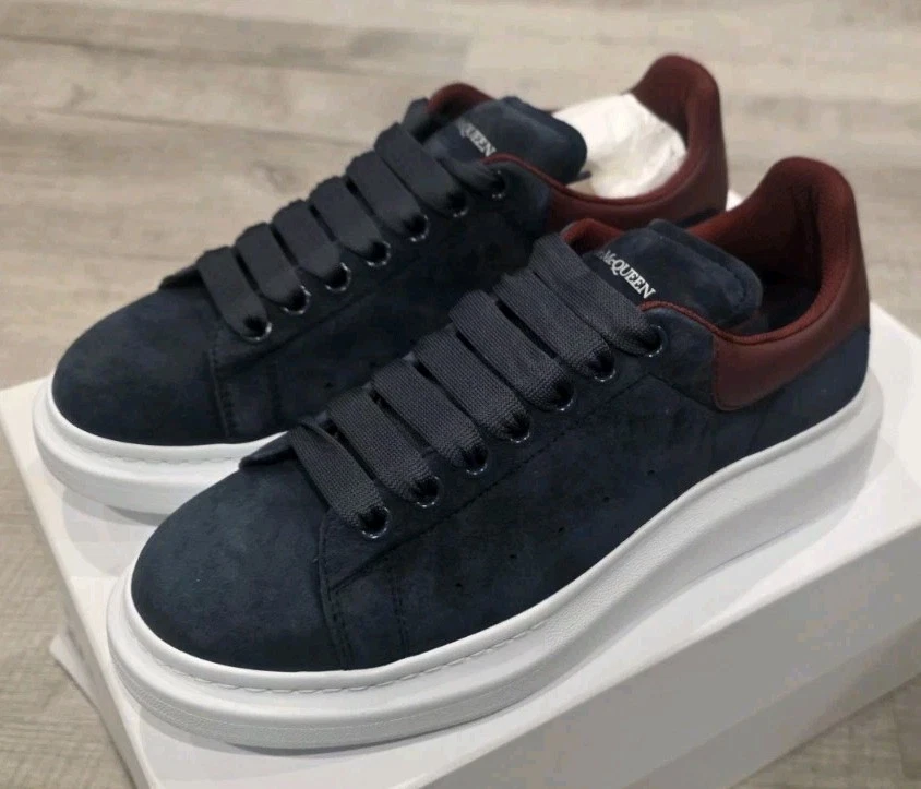 Alexander McQueen — Alexander McQueen Men's Oversized Larry Sneakers, Size 8US (41EUR)