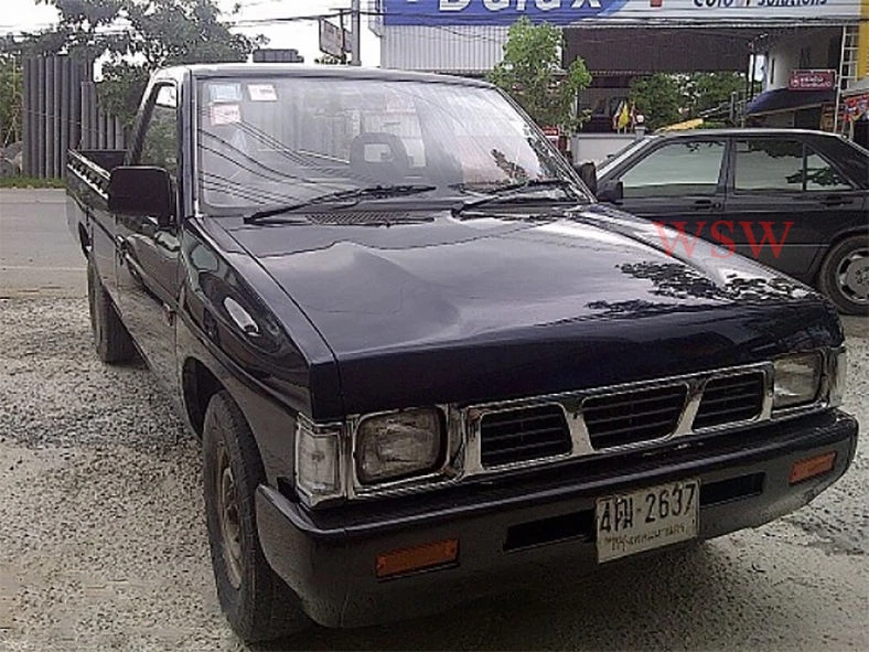 REJILLA DE CAPÓ LIMPIAPARABRISAS ACABADO APTA PARA CAMIÓN NISSAN 1986-1997 CARROCERÍA DURA HUSTLER D21 CAMIÓN Foto 4 de 4