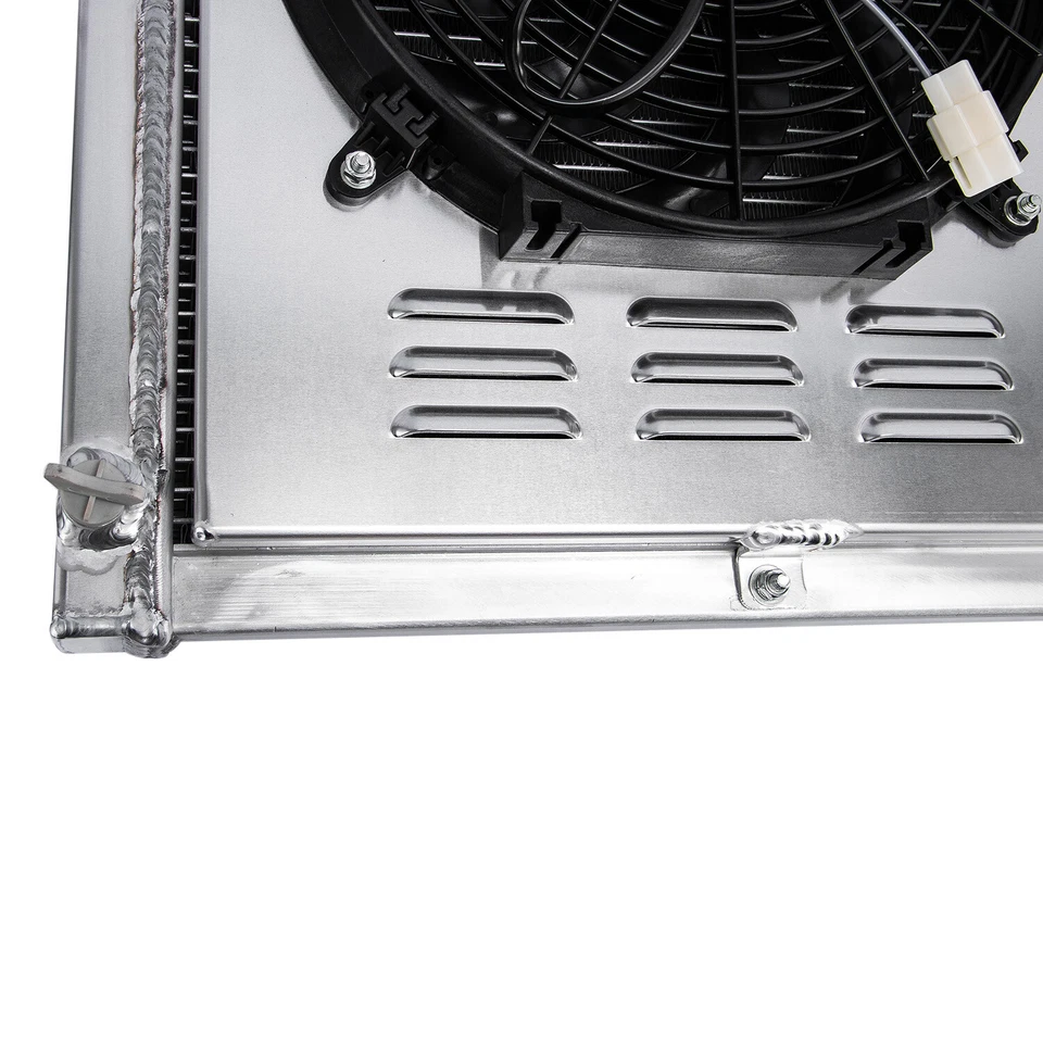 CC369 3 Row Radiator+Shroud Fan For 1967-1972 Chevy/GMC C/K 10/20/30 Pickup US Foto 4 de 4