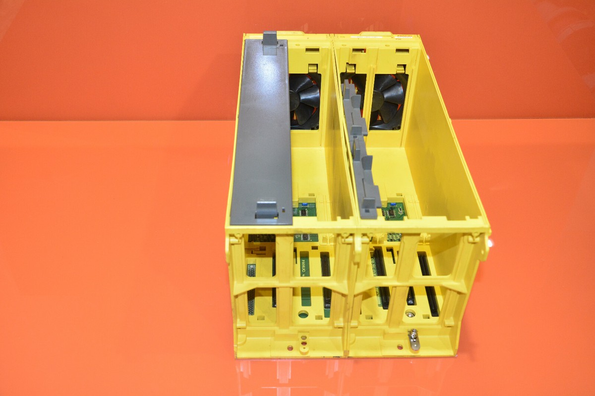Fanuc A05B-2400-C061 4 Slot Backplane | eBay Fanuc A05B-2400-C061 4 Slot Backplane | eBay