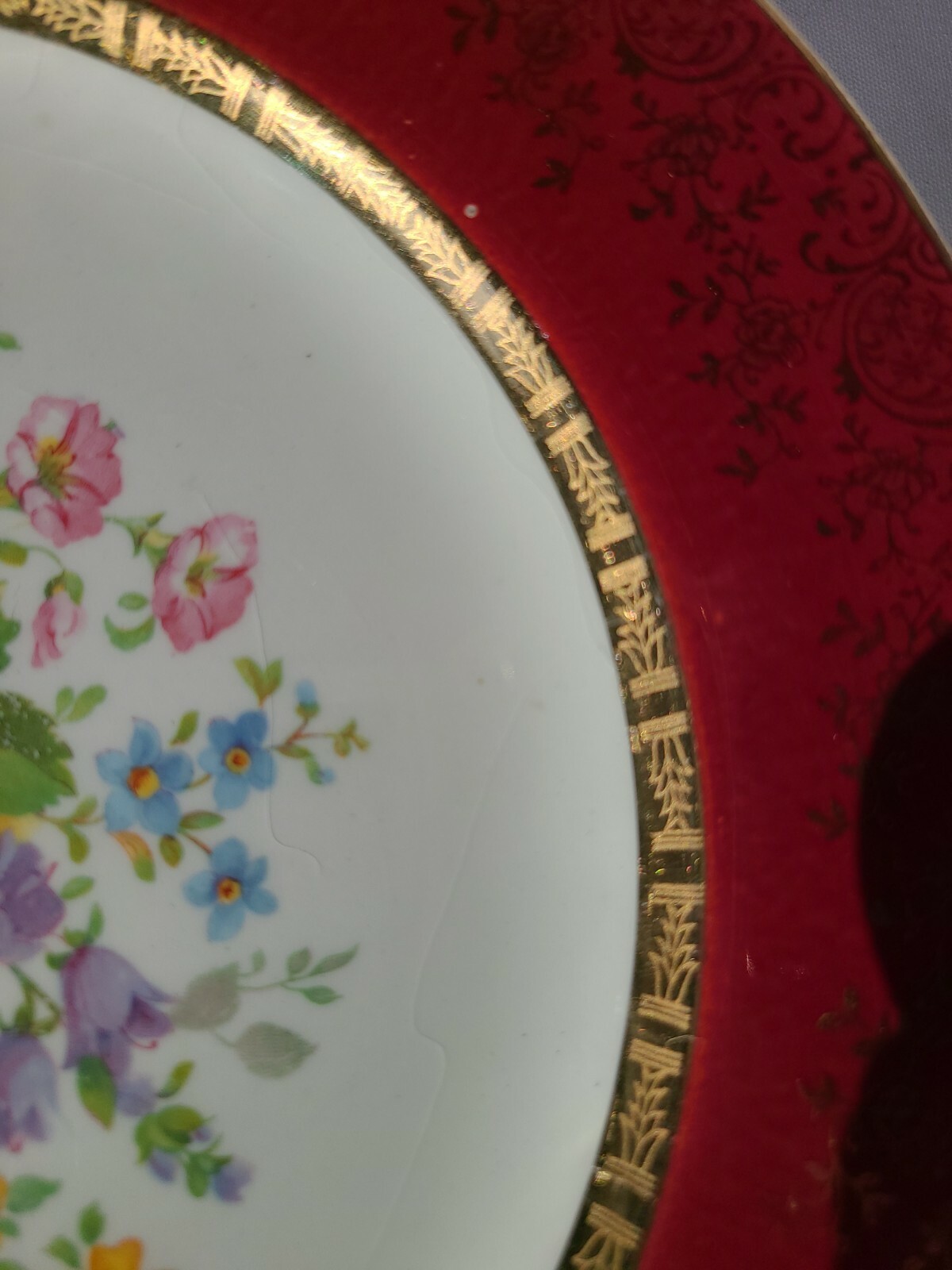Century By Salem 23 Karat Encrusted Gold - 7240t1k