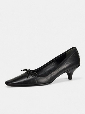 Prada Y2K Vintage Leather Bow Detail Kitten Heel Pumps