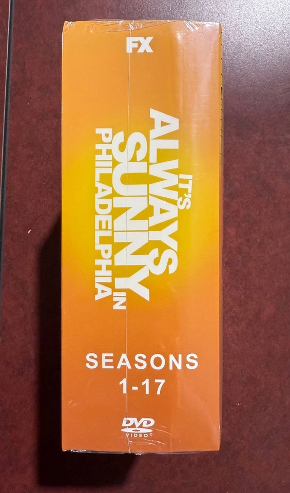 It’s Always Sunny in Philadelphia - The Complete Season 1-17 (DVD, 36-Disc) - Image 3 of 3