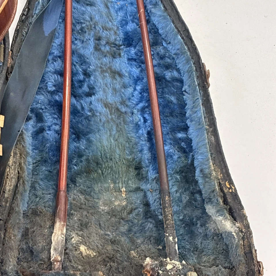 Antique Grand Solo Violin Copy of Stradivarius Germany w/ Case & Bows AS-IS - Image 4 of 4