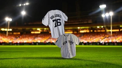 BUTZKE76SPORTS Baseball Trikot Hemd Weiß Dunkelblau Getreift Bulldogs New York L