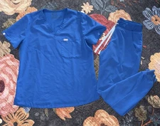 FIGS Technical Collection Women’s Scrub Set Top Large And Joggers Medium Tall