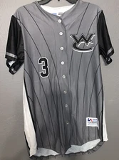 Universal Athletics Women’s W.C. Jax #3 Softball Jersey Sz. Medium NEW 