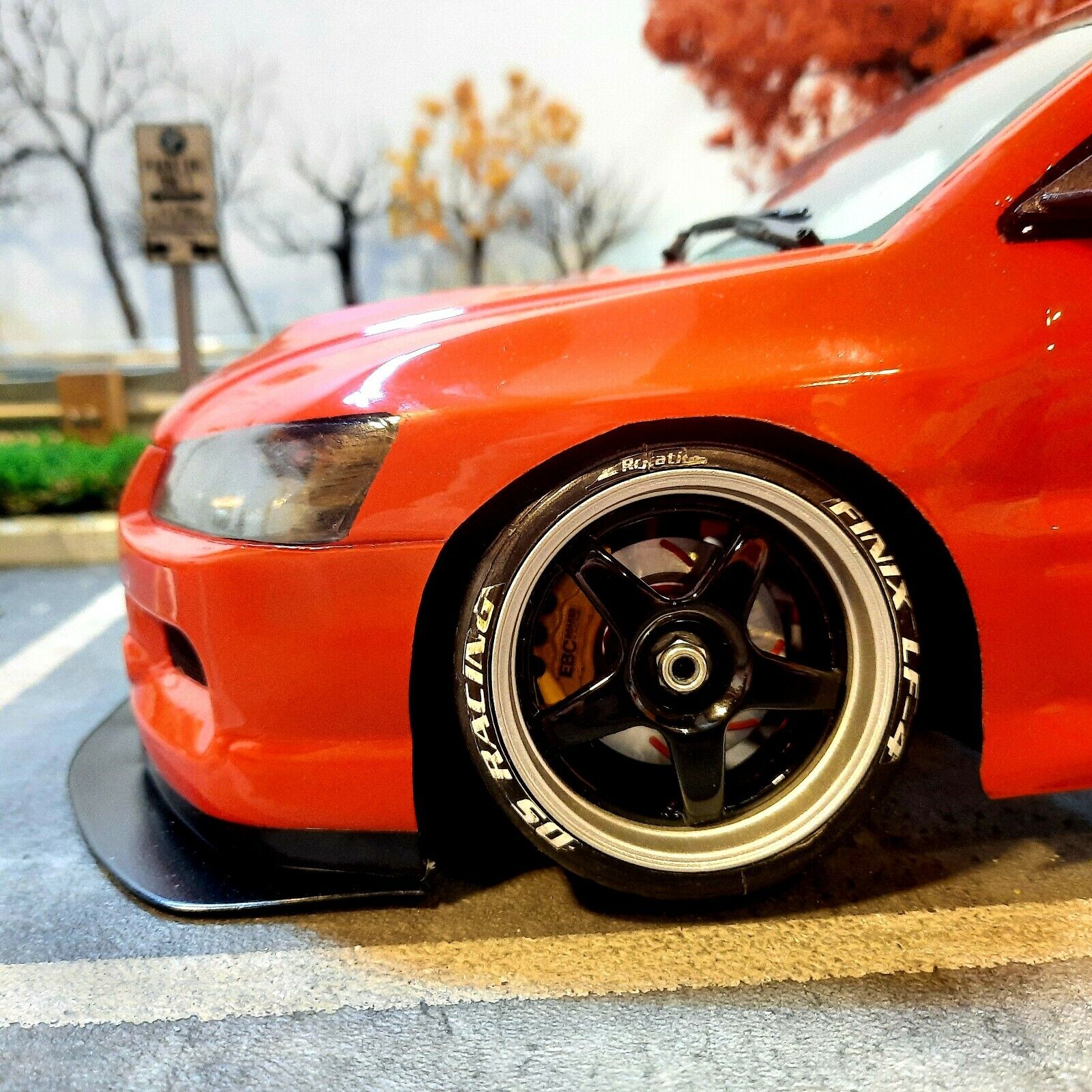 Picture 4 of 25