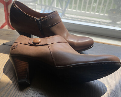 Born Women's Low Bootie Sz 7 US Calixta Button Brown Leather Side