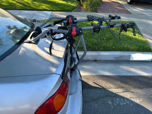 YAKIMA King Joe 3 Trunk Mounted Triple Bike Carrier Rack Cars Auto Excellent - Picture 4 of 7
