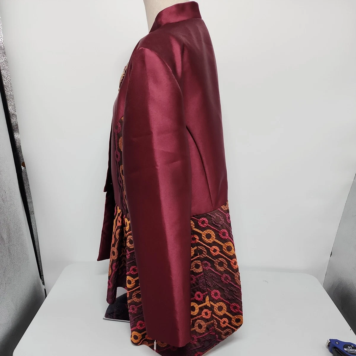 NEW Lily Taylor Suit jacket Size 18 Plus Burgundy Retro Print W/Brooch